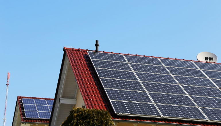 Thailand’s proposed solar law sparks debate over ministerial powers